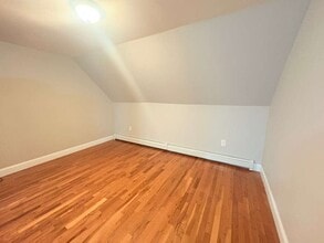 12 Button St, Unit 3 in New Haven, CT - Building Photo - Building Photo