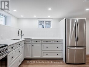 4 Hartford Ave in Toronto, ON - Building Photo - Building Photo