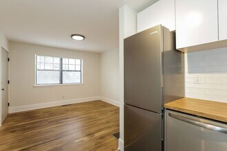 755 St Charles Ave NE in Atlanta, GA - Building Photo - Building Photo