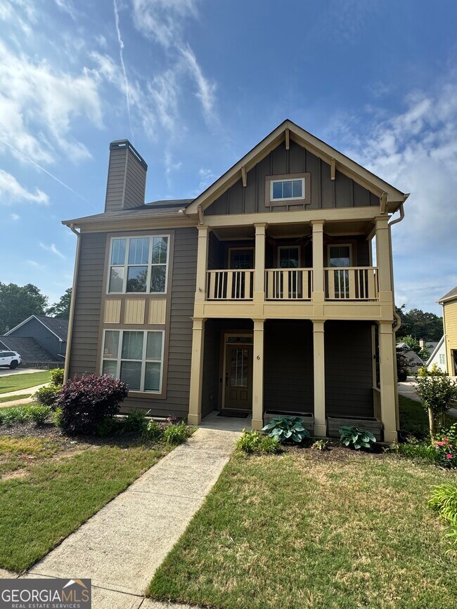 property at 6 Magnolia Pkwy