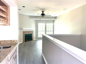 5100 Verde Valley Ln in Dallas, TX - Building Photo - Building Photo