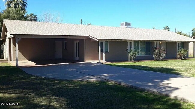 property at 4808 N 29th Pl