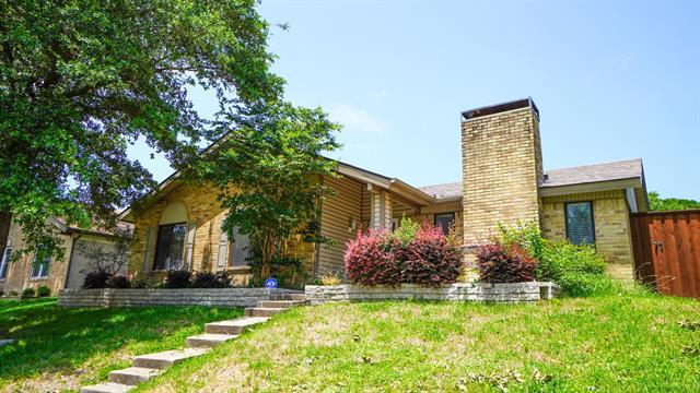 4734 Cliffwood Dr