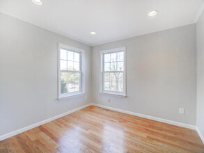 869 Mariposa Ct in Morganville, NJ - Building Photo - Building Photo