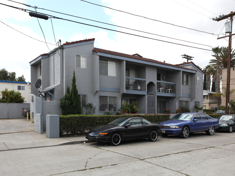 4355 Menlo Ave in San Diego, CA - Building Photo