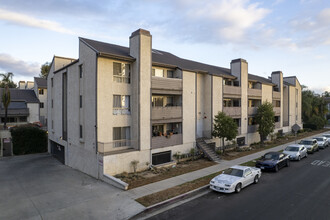 Terramar Apartments in Winnetka, CA - Building Photo - Building Photo