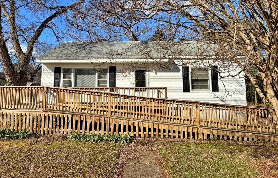 4838 Stanley Dr in Richmond, VA - Building Photo