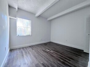 2580 NW 56th Ave, Unit 550-311 in Lauderhill, FL - Building Photo - Building Photo
