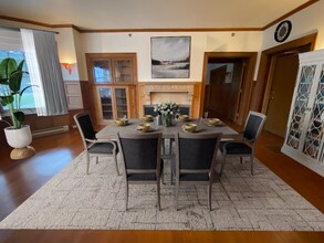 6111 Fifth Ave in Pittsburgh, PA - Foto de edificio - Building Photo