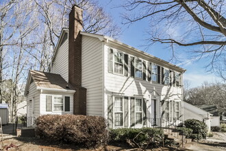 7747 Elm Tree Ln in Charlotte, NC - Foto de edificio - Building Photo