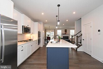 500 Sterling Dr in Norristown, PA - Building Photo - Building Photo