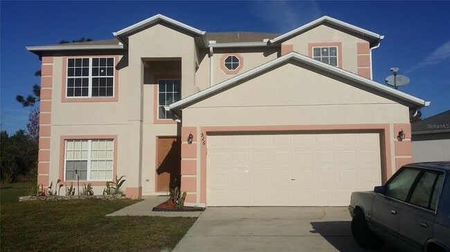 property at 526 Elbridge Pl