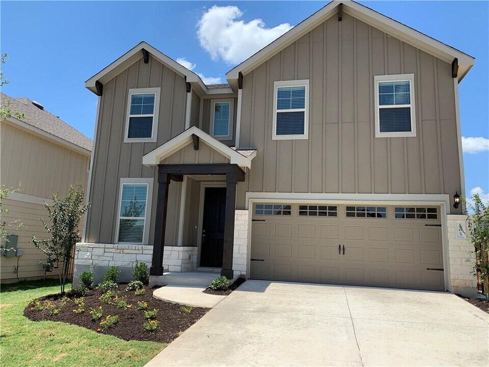 105 Berkeley Pl in Georgetown, TX - Building Photo