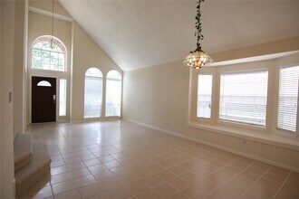 3123 W Hampton Dr in Houston, TX - Building Photo - Building Photo