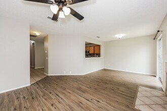 2921 Stonewall Ln in Fort Worth, TX - Building Photo - Building Photo