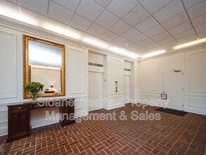 14 Lockwood Dr in Charleston, SC - Building Photo - Building Photo
