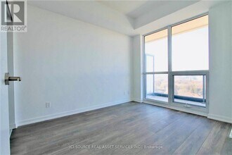 36 Forest Manor Rd in Toronto, ON - Building Photo - Building Photo