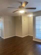 6430 Cinnamon Oaks Dr in Dallas, TX - Building Photo - Building Photo