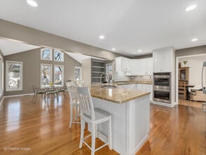 3411 Pomeroy Rd in Downers Grove, IL - Building Photo - Building Photo