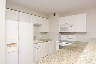 448 W Wellington Ave in Chicago, IL - Building Photo - Building Photo