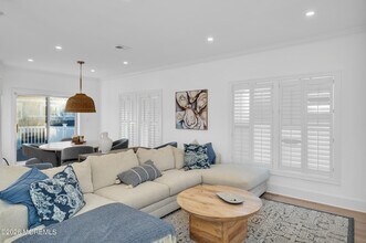 29 4th Ave in Lavallette, NJ - Building Photo - Building Photo