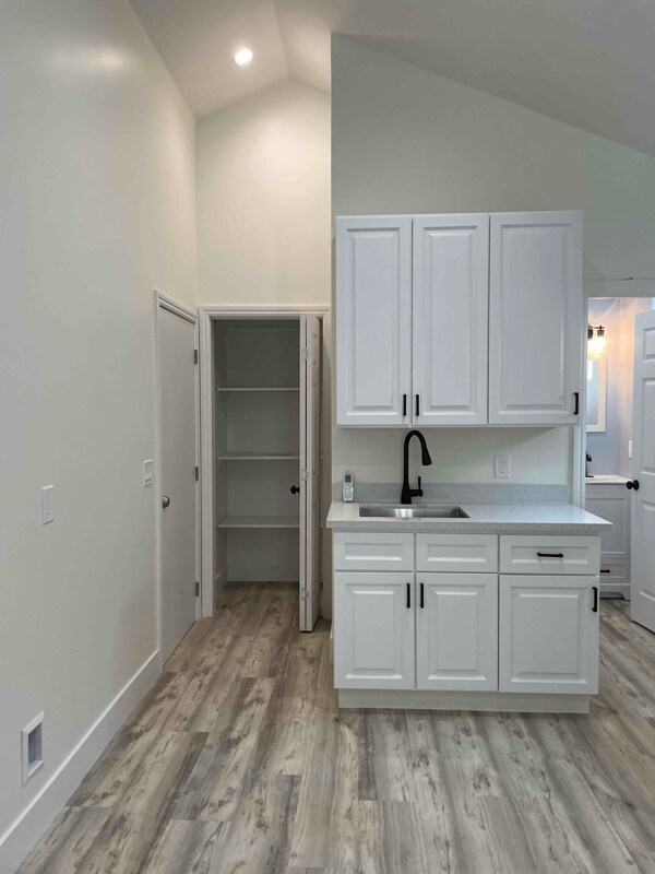 64 Schuyler Ave in Hayward, CA - Building Photo - Building Photo