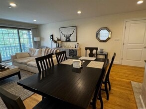 621 E Olive St in Long Beach, NY - Building Photo - Building Photo
