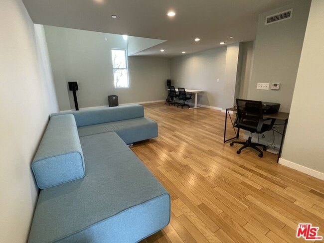 2640 Lincoln Blvd in Santa Monica, CA - Building Photo - Building Photo