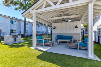 Elevate at 604 West in Fort Walton Beach, FL - Foto de edificio - Building Photo