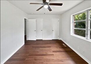 8308 Manavista St in Jacksonville, FL - Building Photo - Building Photo