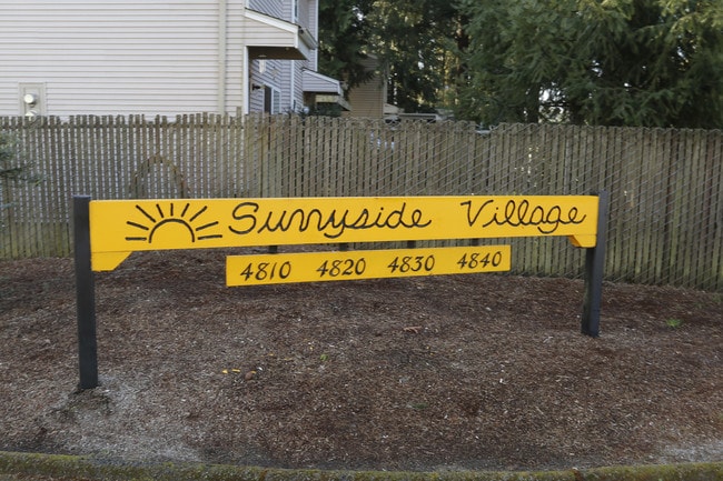 Sunnyside Village in Salem, OR - Building Photo - Building Photo