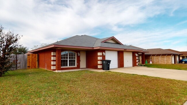 property at 4607 Wade Dr