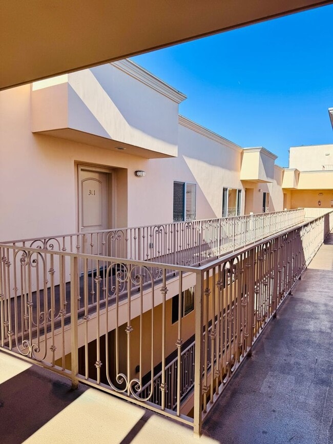 property at 13525 Vanowen St