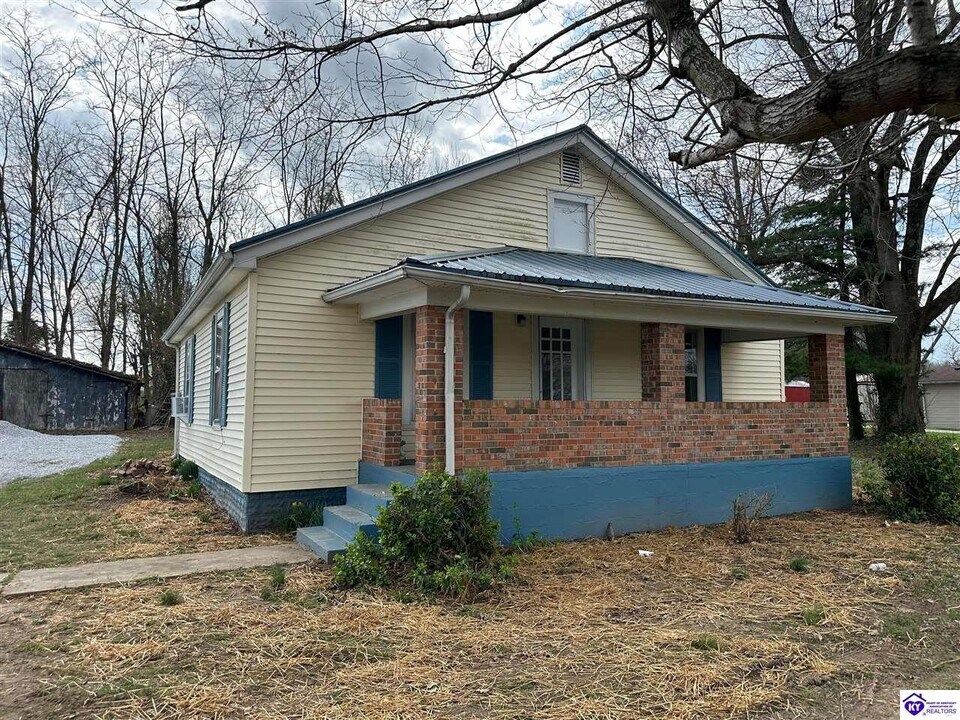 3067 Greensburg Rd in Buffalo, KY - Building Photo