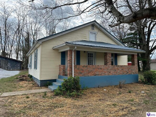 property at 3067 Greensburg Rd