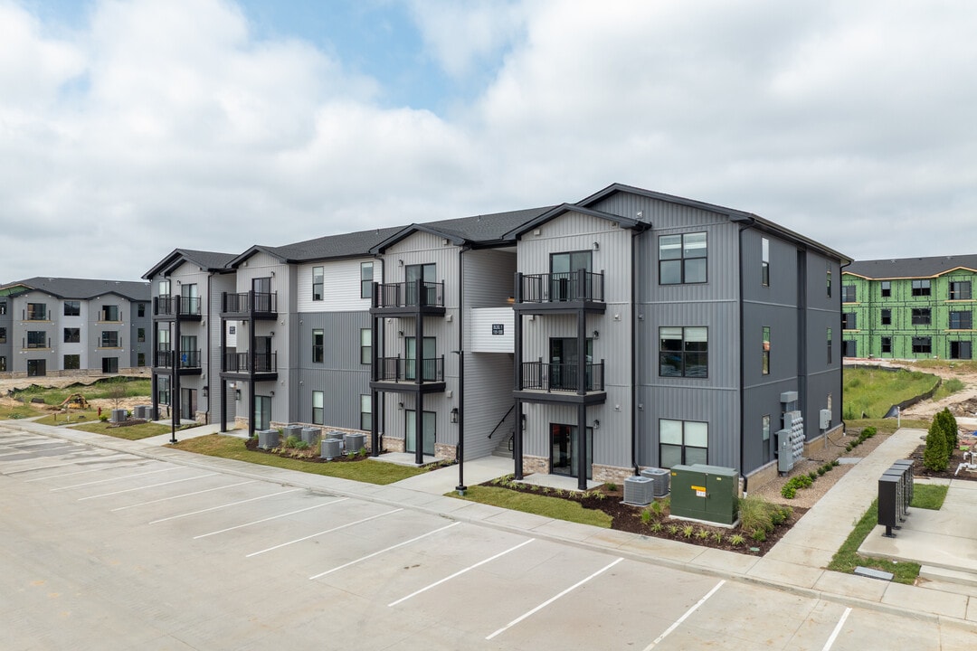 Hearthstone at Autumn Hollow in Wentzville, MO - Foto de edificio