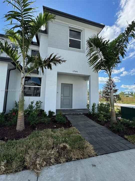 17940 SW 358th St in Homestead, FL - Building Photo