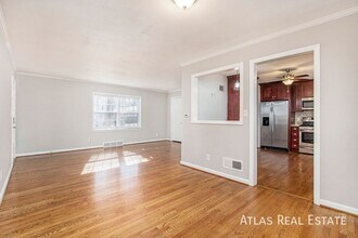 4412 W 77th Pl in Prairie Village, KS - Building Photo - Building Photo