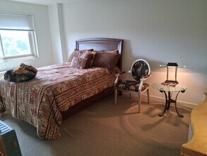 7333 New Hampshire Ave, Unit 11th Floor in Takoma Park, MD - Building Photo - Building Photo