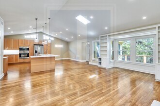 1321 Bonham Terrace in Austin, TX - Building Photo - Building Photo