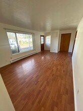 2540 SE Crystal Lake Dr in Corvallis, OR - Building Photo - Building Photo