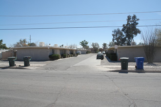 3546-3550 E Monte Vista Dr in Tucson, AZ - Foto de edificio - Building Photo