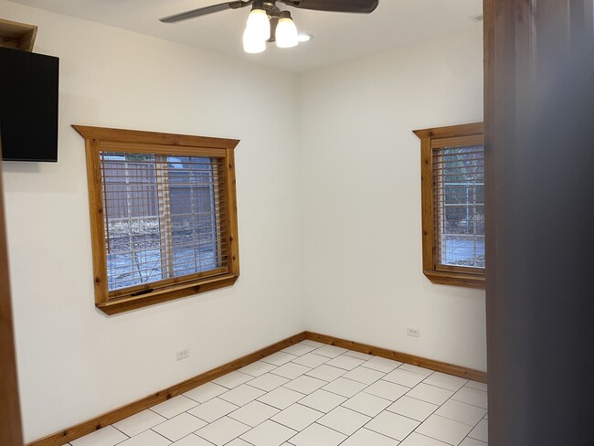 23621 W Grass Lake Rd in Antioch, IL - Building Photo - Building Photo