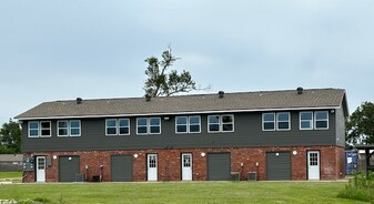 1011 Giovanni St in Lake Charles, LA - Building Photo