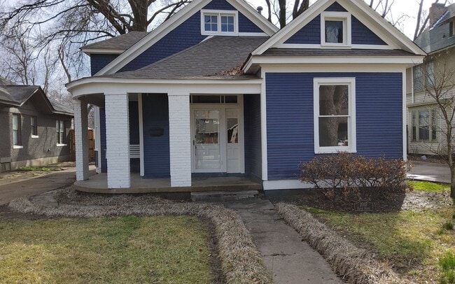 property at 2007 Nelson Ave