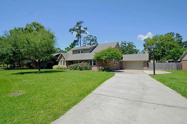 property at 3202 Bayou Dr
