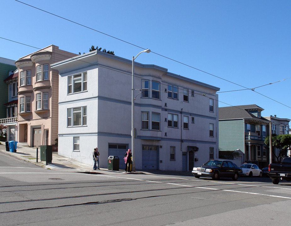 301 Irving St in San Francisco, CA - Building Photo