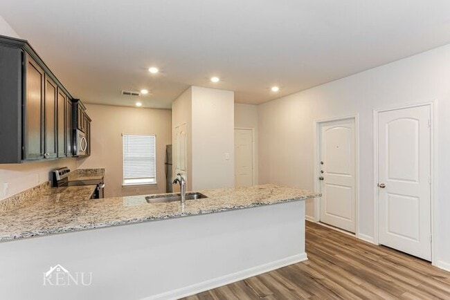 104 Coyote Trl in Newark, TX - Building Photo - Building Photo