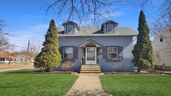 700 S Hawthorne Ave in Sioux Falls, SD - Building Photo