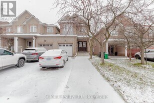 3141 Turbine Crescent in Mississauga, ON - Building Photo